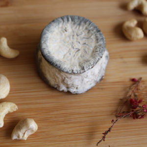 Stella Bianca di Canapa - affumicato - vegan cheese